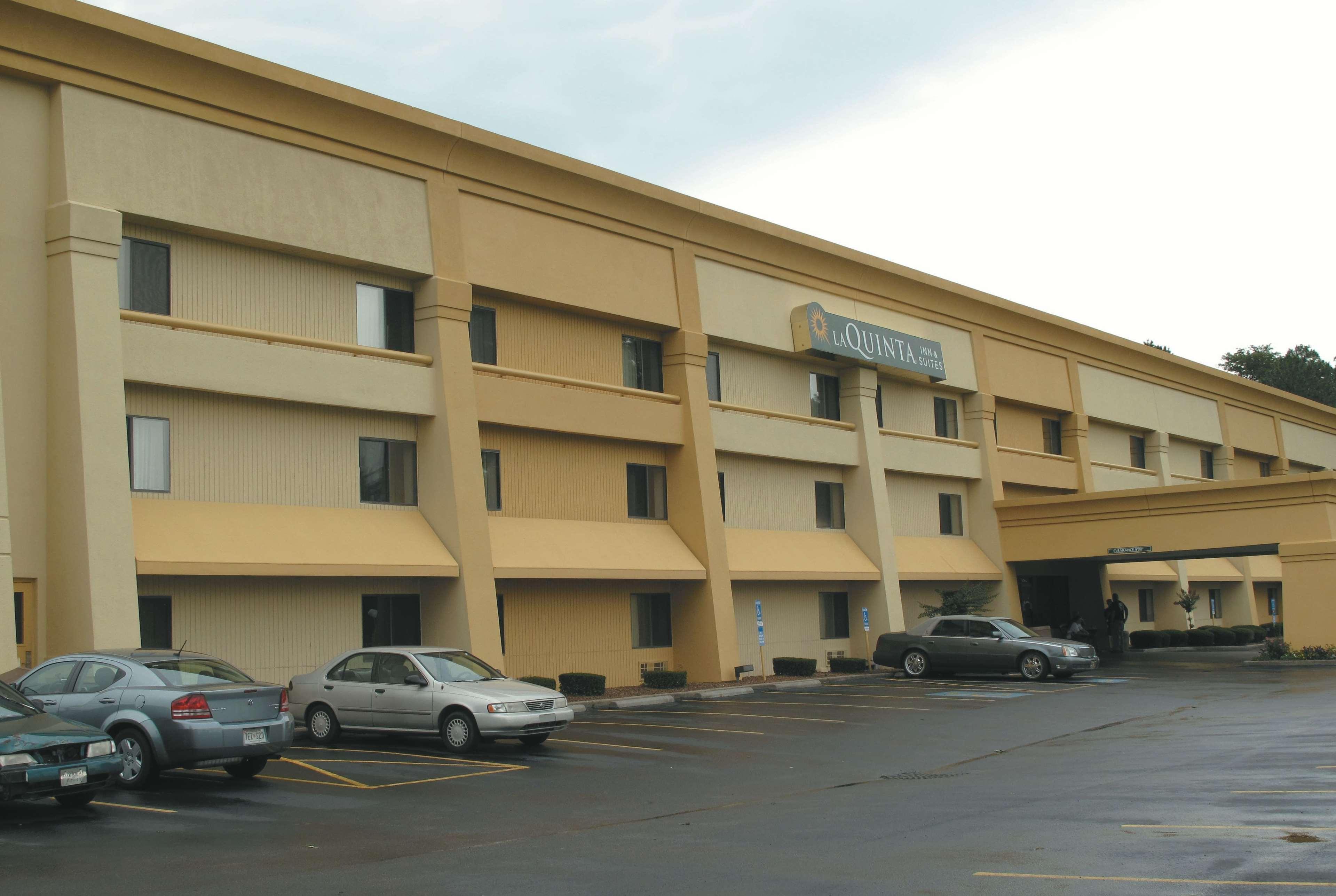La Quinta By Wyndham Jackson Hotel Exterior photo